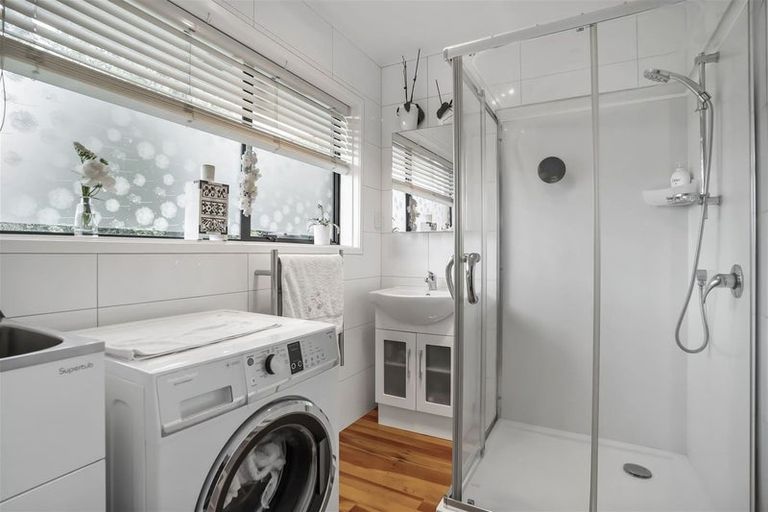 Photo of property in 50 O'halloran Road, Howick, Auckland, 2014