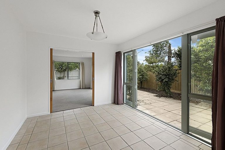 Photo of property in 96 Idris Road, Bryndwr, Christchurch, 8052