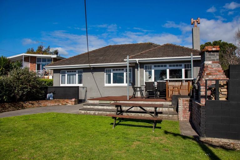 Photo of property in 39a Breakwater Road, Moturoa, New Plymouth, 4310