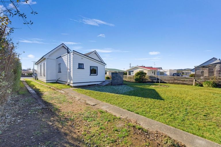 Photo of property in 22 Crombie Street, Gore, 9710