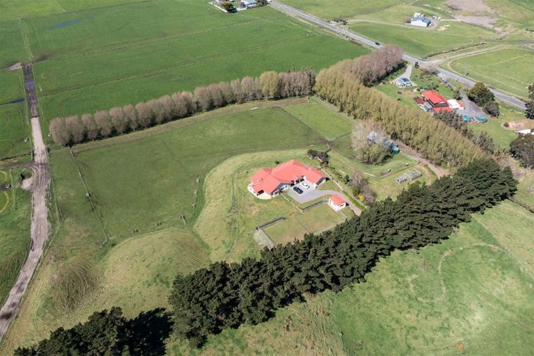 Photo of property in 450 Waitarere Beach Road, Waitarere, Levin, 5574