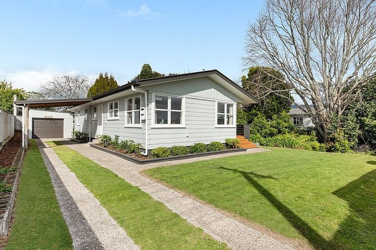 Photo of property in 18 Atuaroa Avenue, Te Puke, 3119