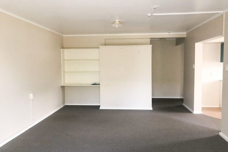 Photo of property in 95 Farmer Crescent, Taita, Lower Hutt, 5011