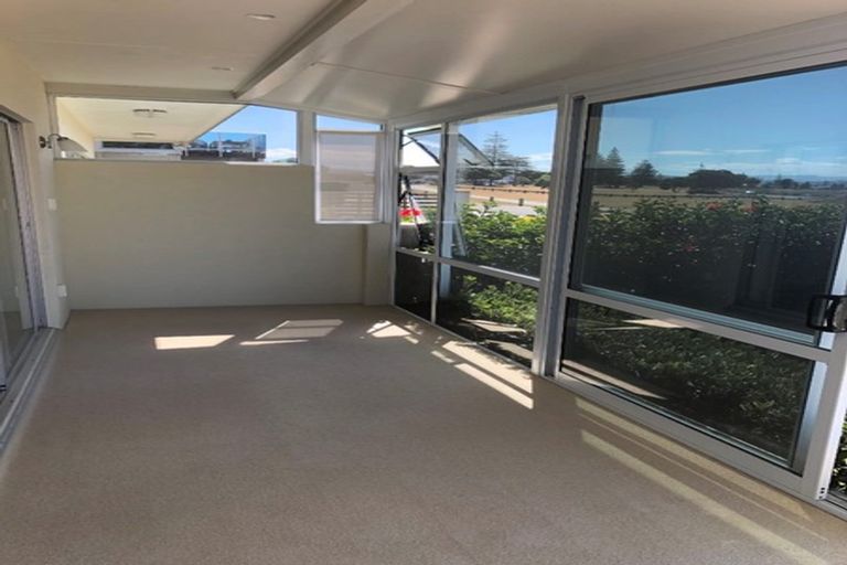 Photo of property in 9c Charles Street, Westshore, Napier, 4110