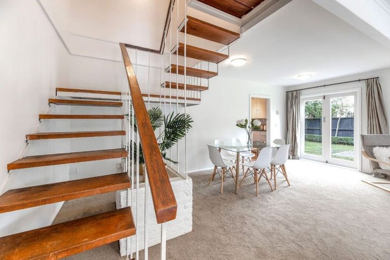 Photo of property in 1/55 Maidstone Road, Ilam, Christchurch, 8041