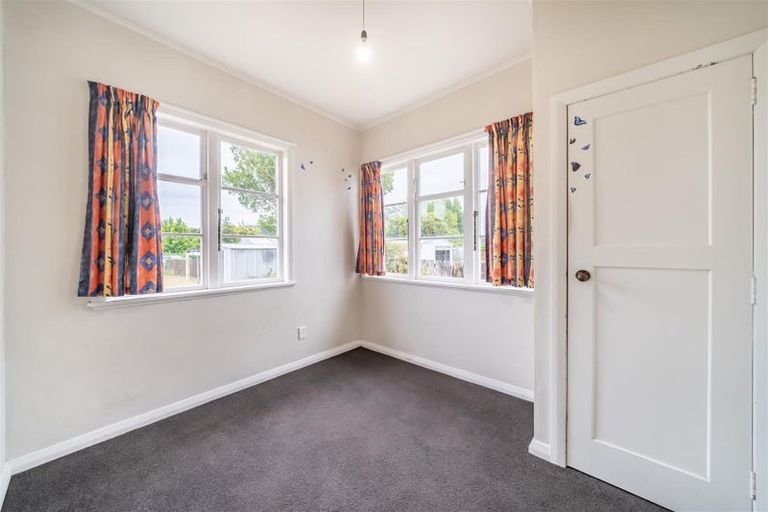 Photo of property in 8 Mcparland Street, Ebdentown, Upper Hutt, 5018