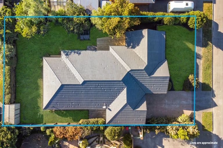 Photo of property in 4 Monterey Place, Parklands, Christchurch, 8083