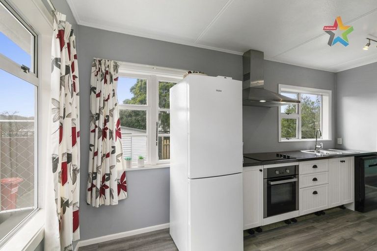 Photo of property in 32 Karaka Street, Wainuiomata, Lower Hutt, 5014
