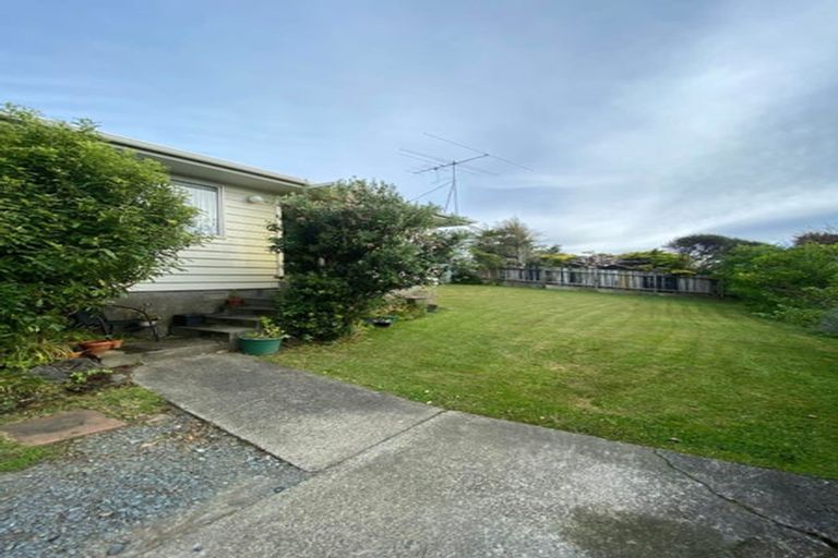 Photo of property in 6 Pope Street, Camborne, Porirua, 5026