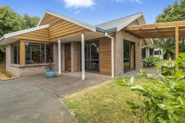 Photo of property in 129 Waitaha Road, Welcome Bay, Tauranga, 3112