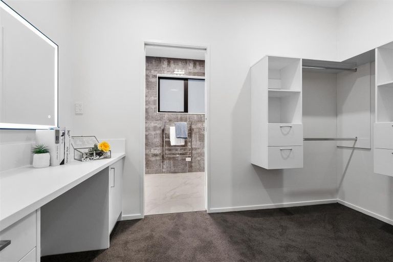 Photo of property in 100 Parkview Drive, Gulf Harbour, Whangaparaoa, 0930