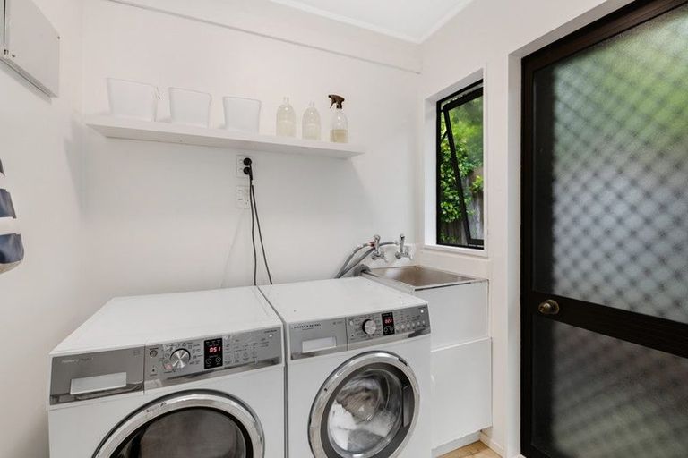 Photo of property in 22a Brixton Road, Manly, Whangaparaoa, 0930