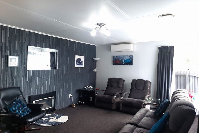 Photo of property in 8 Oban Place, Awapuni, Palmerston North, 4412