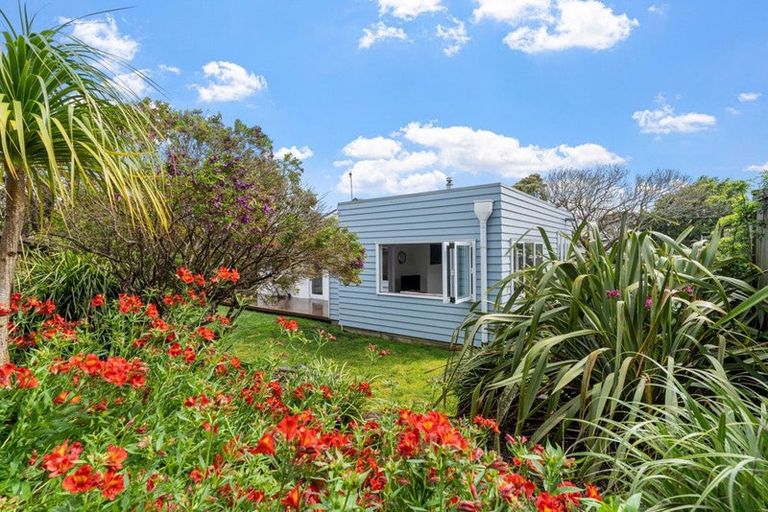 Photo of property in 64b Muir Avenue, Mangere Bridge, Auckland, 2022