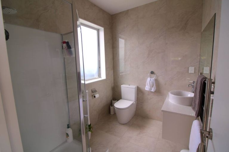 Photo of property in 216 Wainui Road, Silverdale, 0932