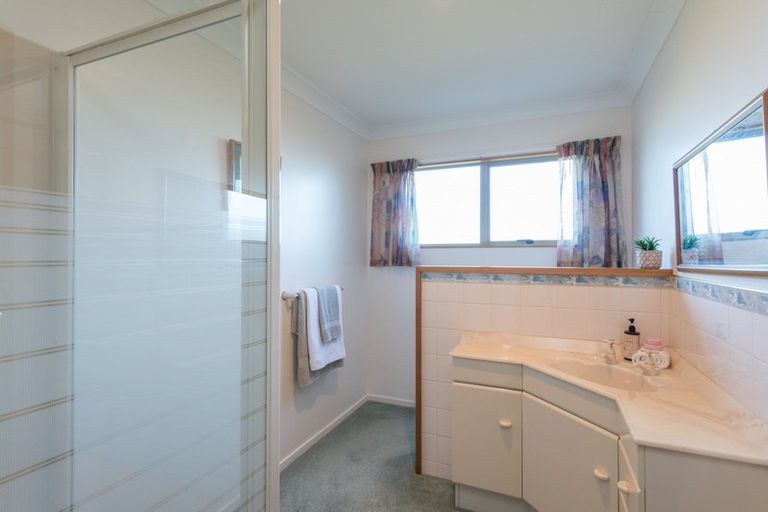 Photo of property in 18 Clairmont Heights, Stoke, Nelson, 7011