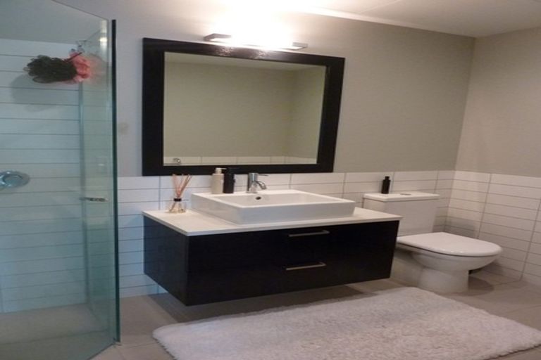 Photo of property in Chews Lane Apartments, 17d/9 Chews Lane, Wellington Central, Wellington, 6011