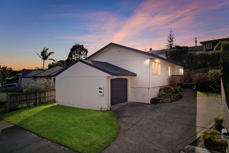 Photo of property in 1/8 Knott Road, Stanmore Bay, Whangaparaoa, 0932