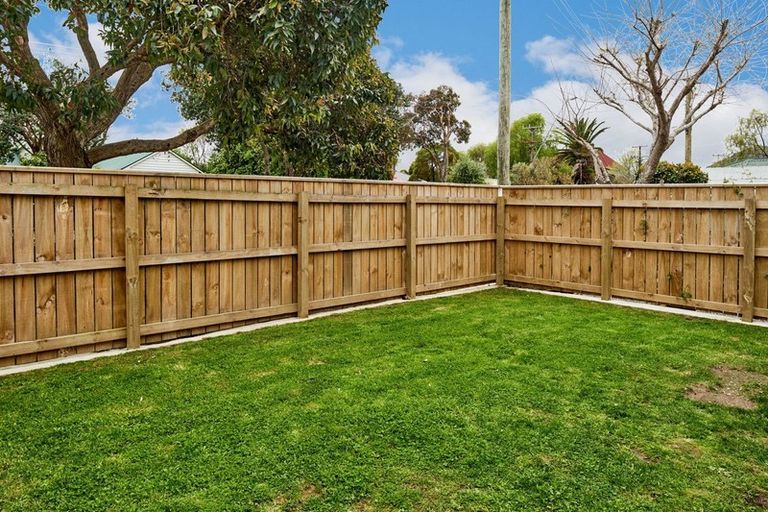 Photo of property in 407 Muritai Road, Eastbourne, Lower Hutt, 5013