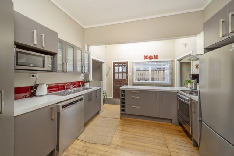 Photo of property in 60 Crownhill Street, Spotswood, New Plymouth, 4310