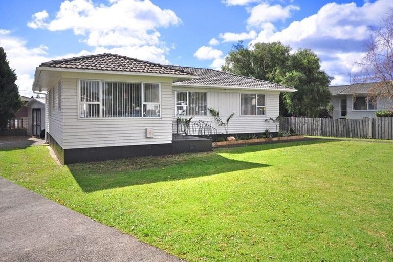 Photo of property in 22 Ronald Place, Manurewa, Auckland, 2102