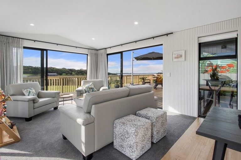 Photo of property in 37 Ridge Drive, Omokoroa, 3114