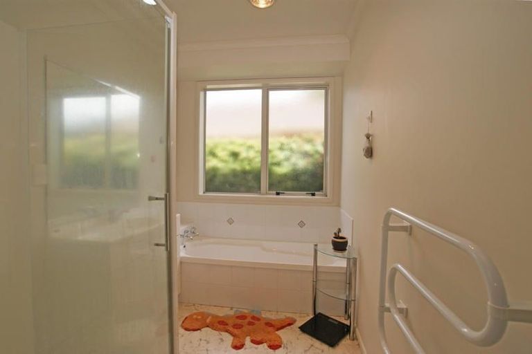 Photo of property in 15 Salisbury Place, Hamilton East, Hamilton, 3216