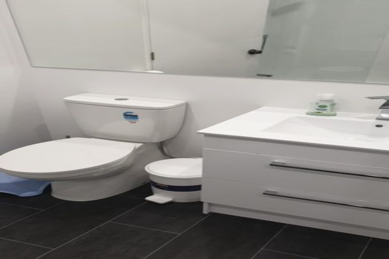 Photo of property in 35 Kentwood Drive, Woodridge, Wellington, 6037