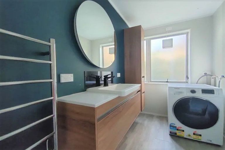 Photo of property in Iona Towers, 102/140 Abel Smith Street, Te Aro, Wellington, 6011