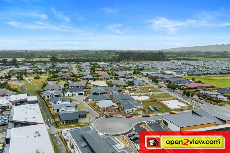 Photo of property in 12 Coupling Close, Prebbleton, 7604