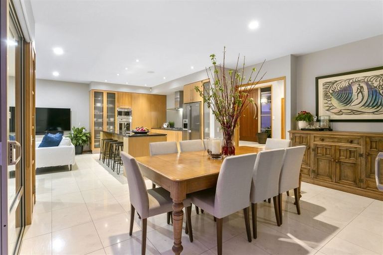 Photo of property in 4a Saltburn Road, Milford, Auckland, 0620