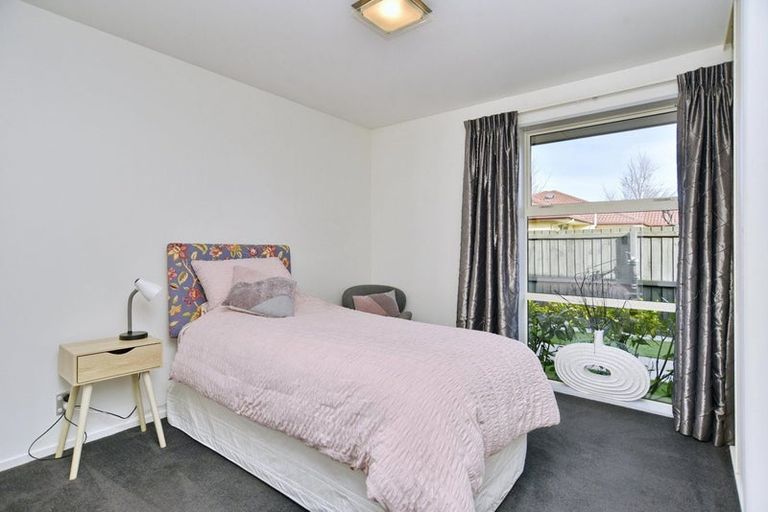 Photo of property in 18 Oratia Grove, Northwood, Christchurch, 8051