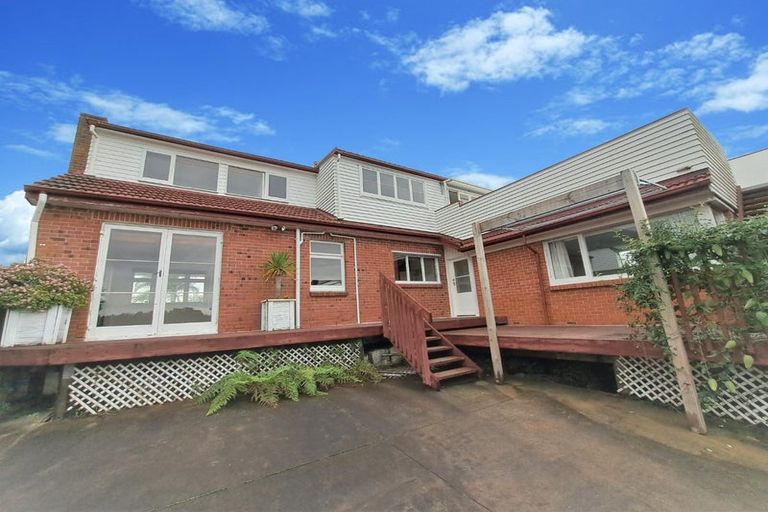 Photo of property in 19 Balmain Road, Birkenhead, Auckland, 0626