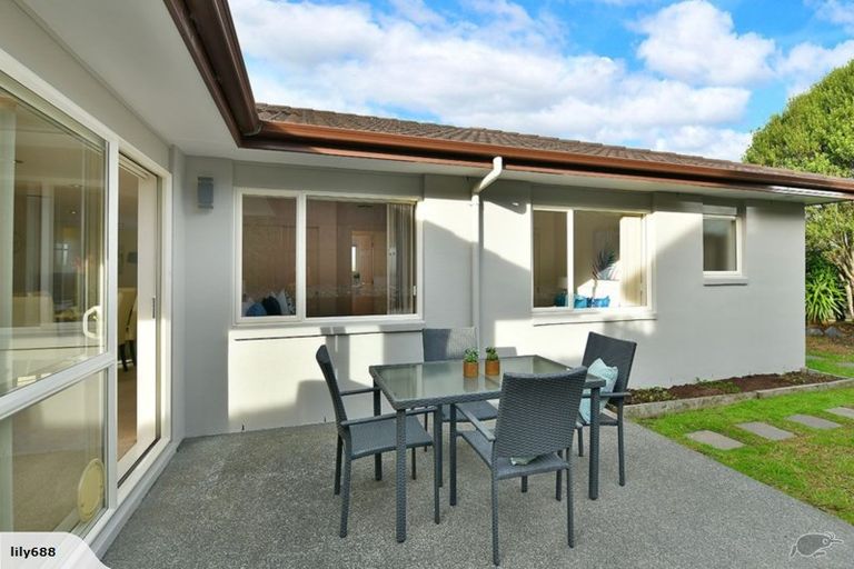 Photo of property in 9 Blue Heron Rise, Stanmore Bay, Whangaparaoa, 0932