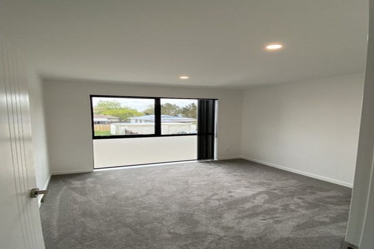 Photo of property in 9d Pukeroa Place, Papakura, 2110
