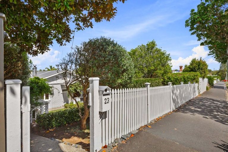 Photo of property in 23 Ewen Alison Avenue, Devonport, Auckland, 0624