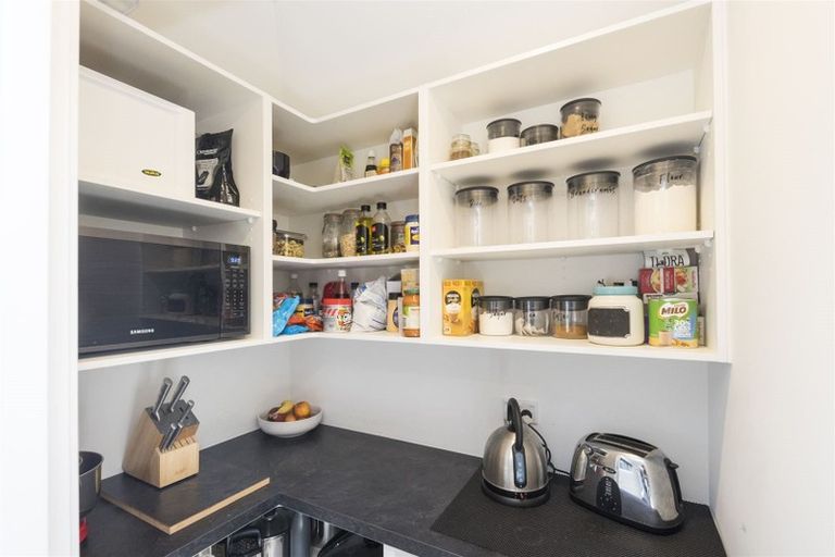 Photo of property in 8 Poplar Grove, Feilding, 4702