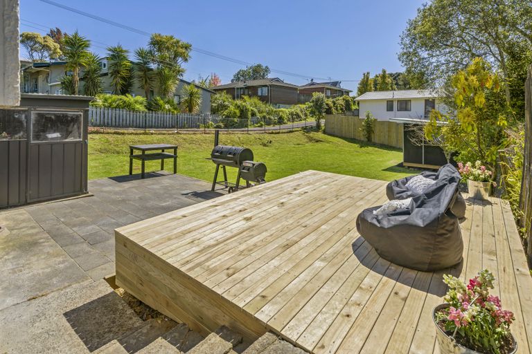 Photo of property in 47 Rua Road, Glen Eden, Auckland, 0602