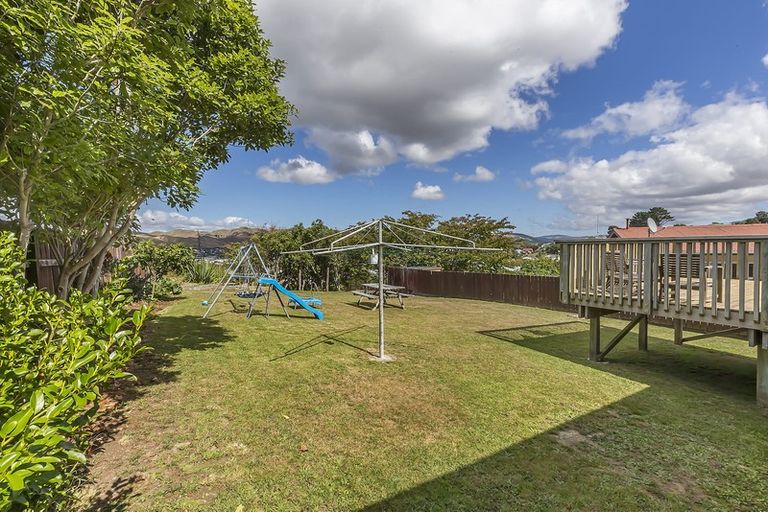 Photo of property in 8 Sombrero View, Ascot Park, Porirua, 5024