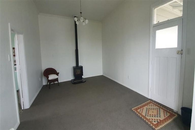 Photo of property in 3 Alma Road, Gonville, Whanganui, 4501