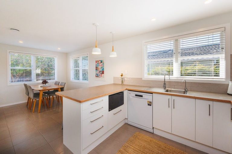 Photo of property in 64 Long Melford Road, Awapuni, Palmerston North, 4412