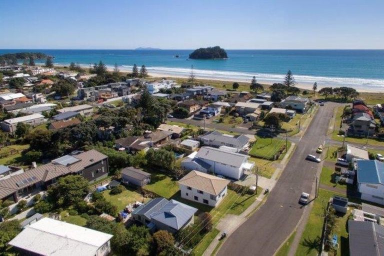 Photo of property in 37 Grove Avenue, Mount Maunganui, 3116