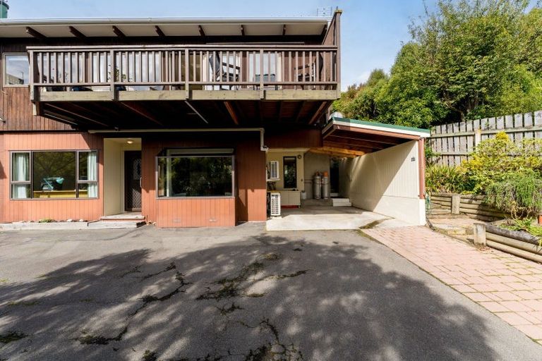 Photo of property in 23 Howard Street, Macandrew Bay, Dunedin, 9014