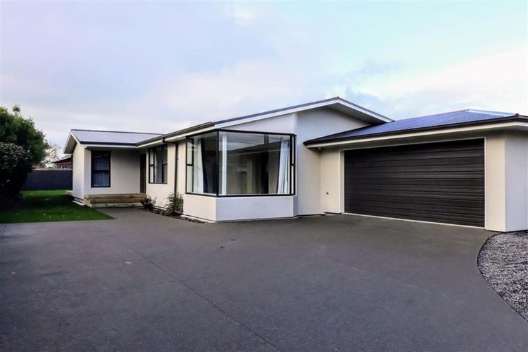 Photo of property in 13 Ottawa Road, Wainoni, Christchurch, 8061