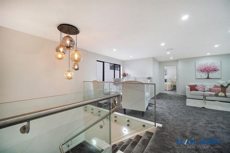 Photo of property in 8 Kakau Lane, Flat Bush, Auckland, 2019