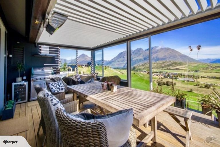 Photo of property in 5 Kintyre Court, Jacks Point, Queenstown, 9371