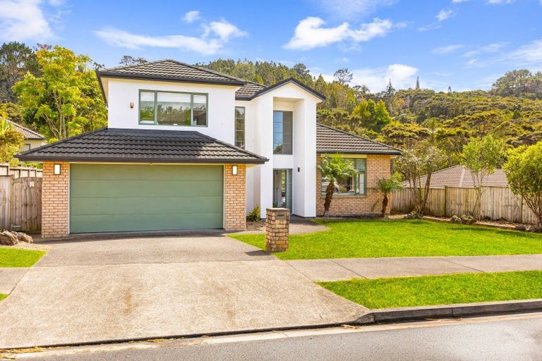 Photo of property in 12 Kunzea Place, Greenhithe, Auckland, 0632