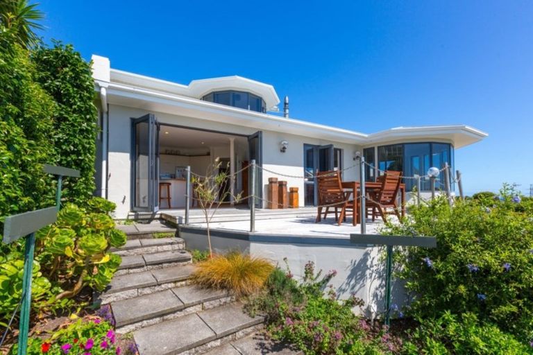 Photo of property in 27 Findlay Street, Moturoa, New Plymouth, 4310