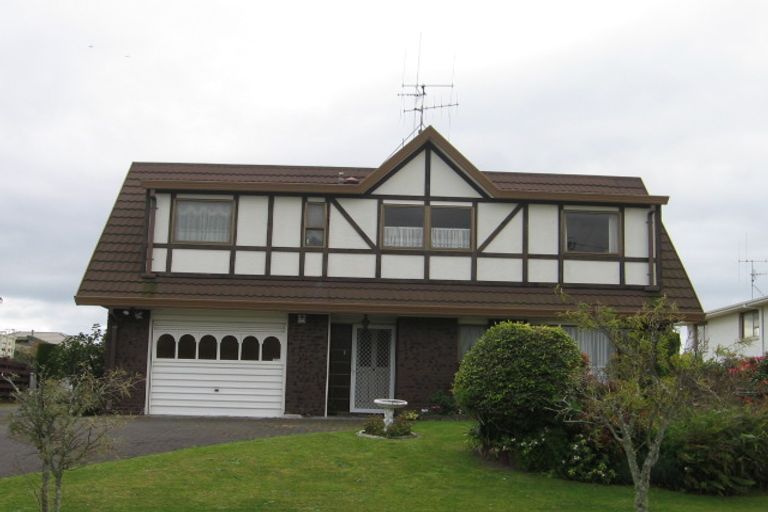 Photo of property in 15a Cooneys Drive, Matua, Tauranga, 3110