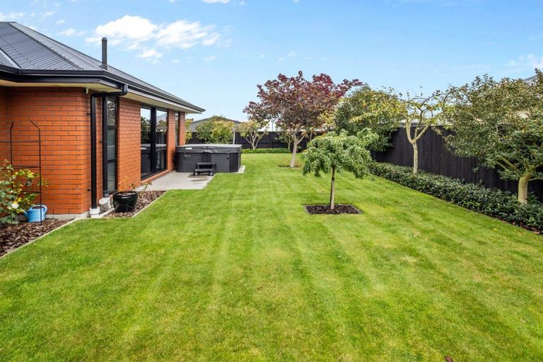 Photo of property in 5 Whiteoak Grove, Tinwald, Ashburton, 7700